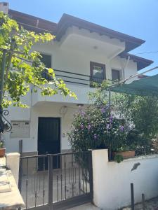 Daily-Weekly-Monthly in Muğla Akyaka Center