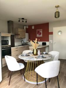 La suite Gariguette-parking privé-balcon