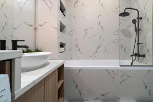 Trendy & Private City Studio Near Cismigiu & Calea Victoriei