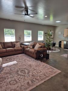 Bluff 11 Professional Housing