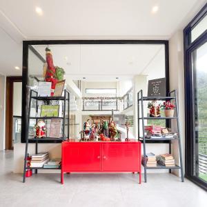 Private Home with Heated Pool in Baguio City - Glass & Green Perch