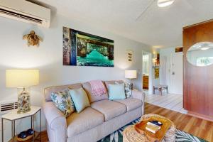 Salt & Palms at Plantation Hale E3