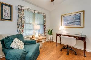 2 Mi to KSU: Family Home w Games, Near Parks