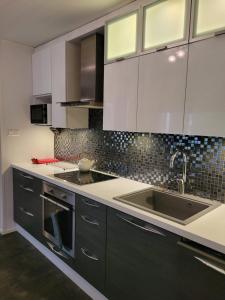 Saunallista omakotitalomajoitusta Kuusamon keskustan tuntumassa