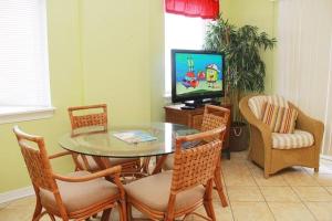 Two-Bedroom Holiday Home room in Royal Palms 1001