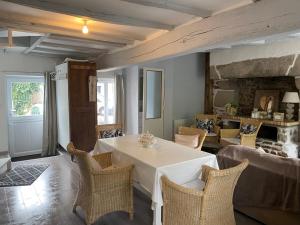 Belle maison renovée avec jardin terrasse -calme-proche mer -MESQUER