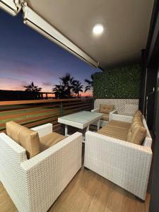 Appartement moderne avec vue mer & piscine, Dar Bouazza