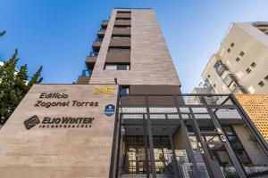 Studio Completo com Garagem no Batel - SOH0303