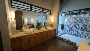 Cayo Casa Grande Modular Villa with Pool, Gym & Valley Views