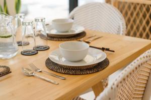 Charming 2BR Villa Pool Escape in Munggu