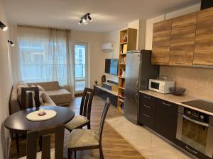 Kamy-Sophia Apartment