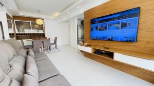 Pitangueiras: Piscina e Serviço de Praia 11 Andar