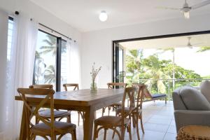 Beachfront 3-Bed with Pool & Stunning Ocean Views