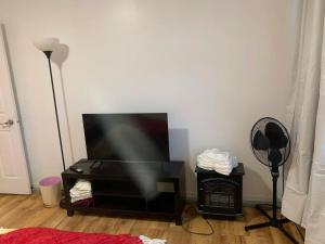 ArtHaus Downtown Emma Barr Unit 3BR 1BA