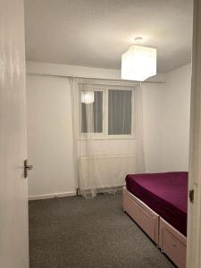 Cozy Double Room in a Two Bed House in Crayford