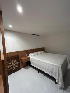 Cobertura pé na areia, 3 suítes e área externa