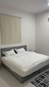 غرفة وصالة هادئة وانيقة بقرطبة