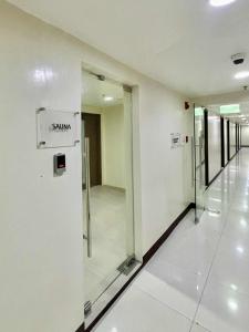 Comfort Homey Studio with Fresh Mountain Air by Cherisias Hideaway