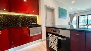 Luxury 2-Bedroom Condo near Bang Tao Beach