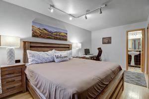 107 Woodbridge condo