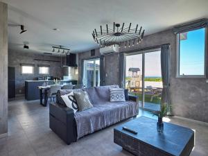 VOGUE C, a private inn with a panoramic view of th - Vacation STAY 14693v