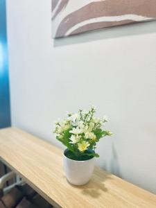 Acqua Private Residences Livingstone Tower