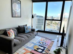 Lvl 24 Bluey Themed family apartment in the heart of CBD by Stylish Stays