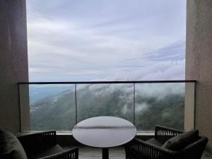 Antara Genting by J&H 2BR Suite w Karaoke