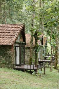 Nature Retreat by the Waterfall, Toom Sara Village, 15mins to Ba Na Hills