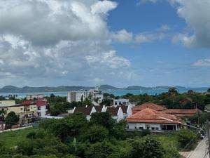 Brand new Luxury Pool Villa Seaview Rooftop