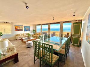 Espectacular departamento de primera linea