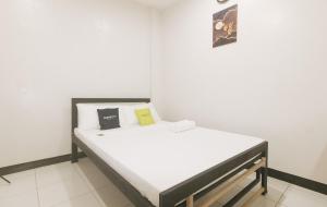 UrbanView at Mherylles Apartment near UST Manila