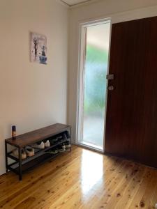 Bus Mac Uni Mac Centre Bright and Sunny