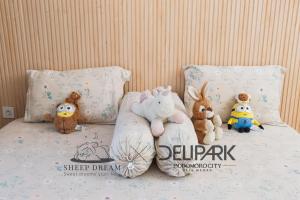 Delipark Mall 3 Bedrooms 3 Bathrooms 8-10 Pax Empire Premium Tower Level 28