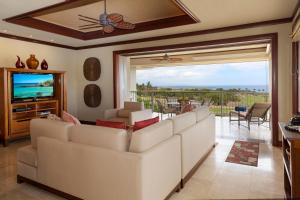 Three-Bedroom Apartment room in Wai'ula'ula A202