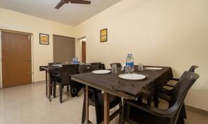 Itsy Hotels Everest Leela Residency
