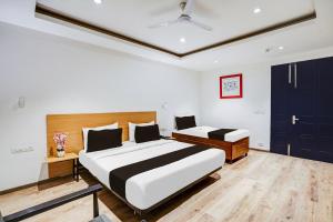 Townhouse Yashobhoomi Formerly Hotel Grand Tashree