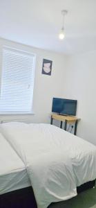 Lovely accomodation with free parking & WiFi