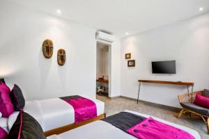 Elara Lush Garden 5 BR Private Pool Villa ZN339