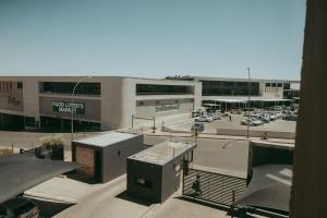 OCEAN Suite - Luxury Apartment near Grove Mall & Hospital