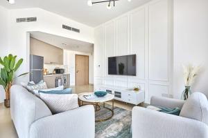 Frank Porter - Azizi Park Avenue