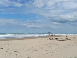 Surf & Turf Romantic Coastal Retreat - Close to Ocean Beach