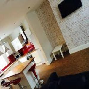 Elegant 4-Bedroom Apartment at Kexgill