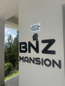 Poblado Mansion With Hot Tub & AC Sleeps 9