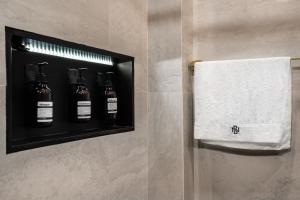 Poblado Mansion With Hot Tub & AC Sleeps 9