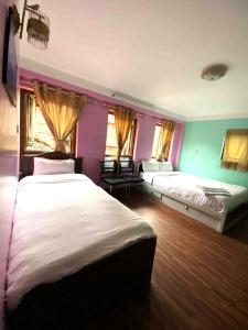 Annapurna Guest House and Rooftop Restaurant