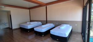 Oreo Beach Villa Kayangan