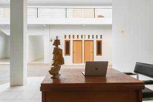 RedDoorz Syariah at Guest House Samira