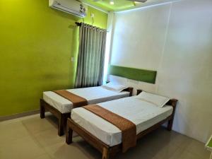 Spring Valley Hotels next Kims Hospital