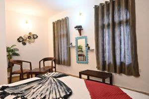 GR Stays WHITE HOUSE 4bhk Private Pool Villa in Calangute